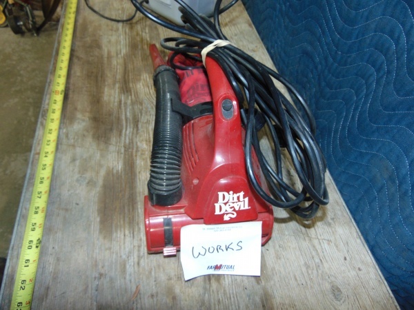 Dirt Devil Vacuum
