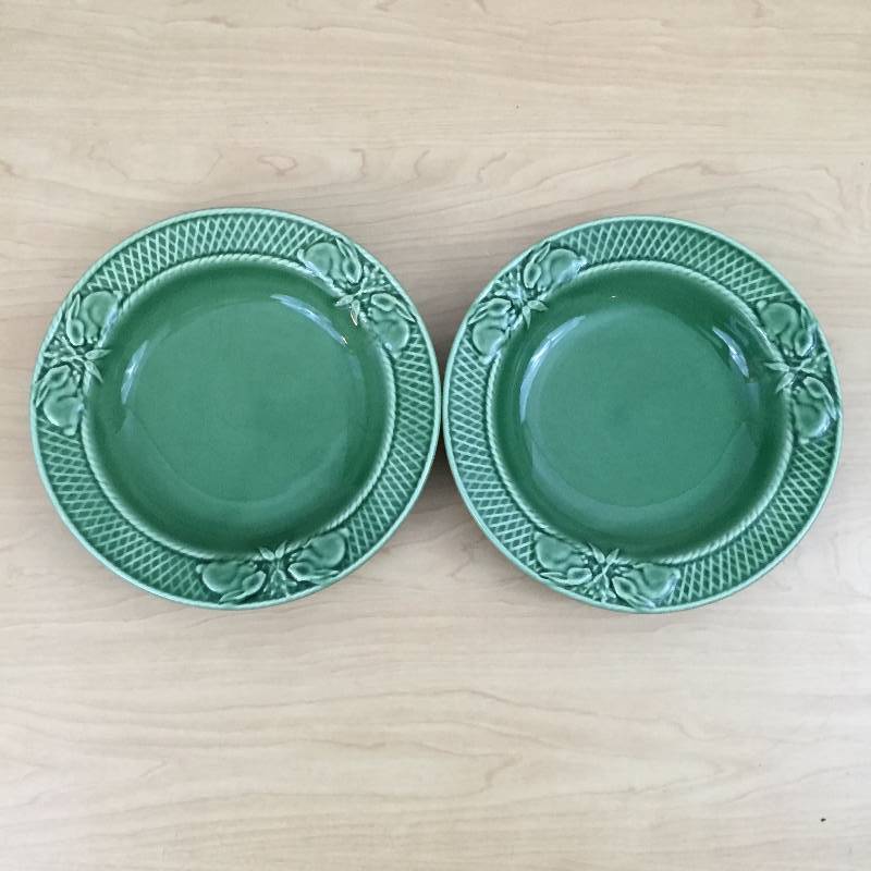 lot 53 image: Rare Collectible Set of 2 Bowls w Easter Bunny Rabbits Majolica Embossed Green Flat Rim Soups Bowls 9 by Bordallo Pinheiro Portugal The Coelhos Collection Art Pottery - No Chips - Beginning of Crazing