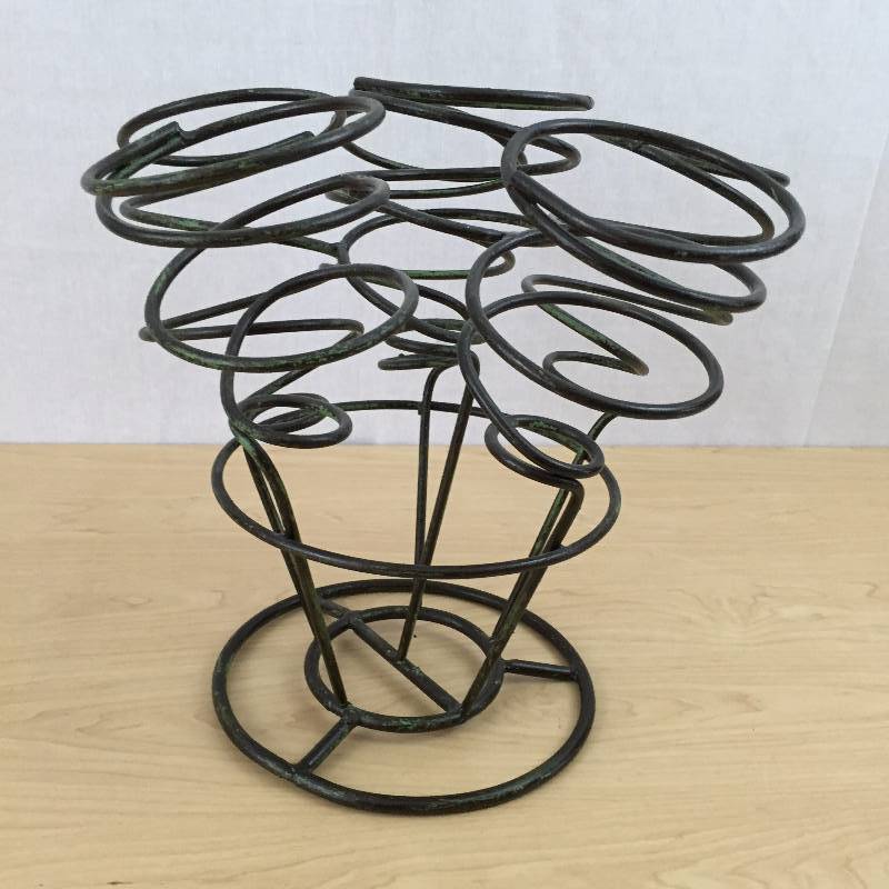 lot 68 image: Twisted Wine Rack Black Heavy Wrought Iron Scrolled Table Top or Floor Stand holds 6 bottles