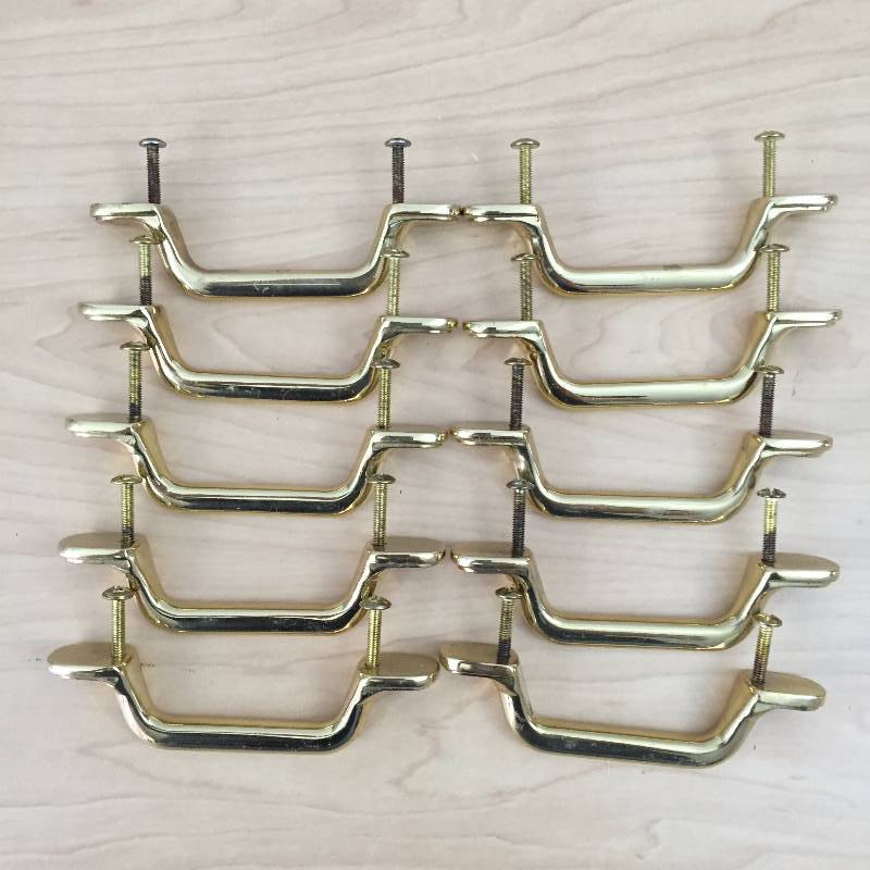 lot 77 image: Heavy Brass CabinetDrawer Pulls 10 Lot #2