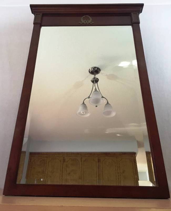 lot 92 image: Impressively Regal Georgian or Federal Style Large 38 Mahogany Wood Hall Entry Wall Mirror With Beveled Glass & Decorative Brass Accents - Excellent