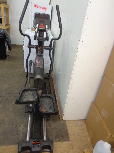 (AFG) Advanced Fitness Group 3.1 AE Elliptical
