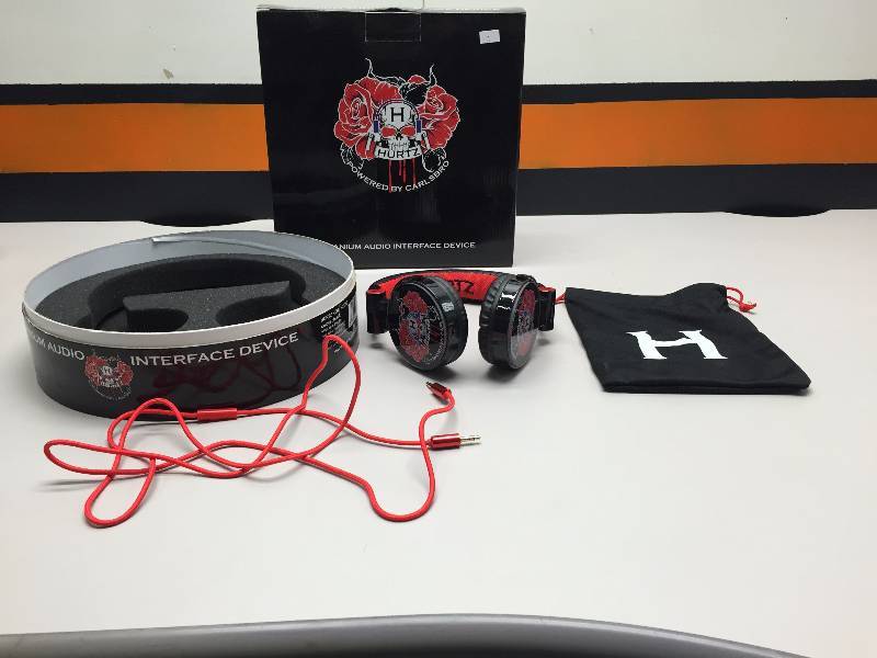 HURTZ HEAD PHONES