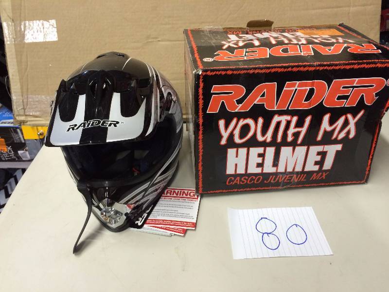 lot 80 image: Raider Youth MX Helmet