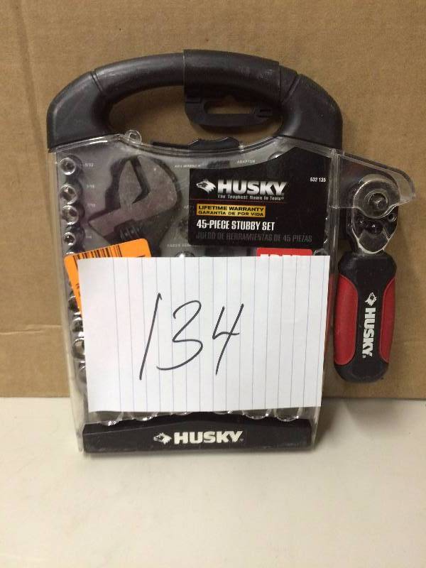 lot 134 image: Husky 45 PC Stubby Set New