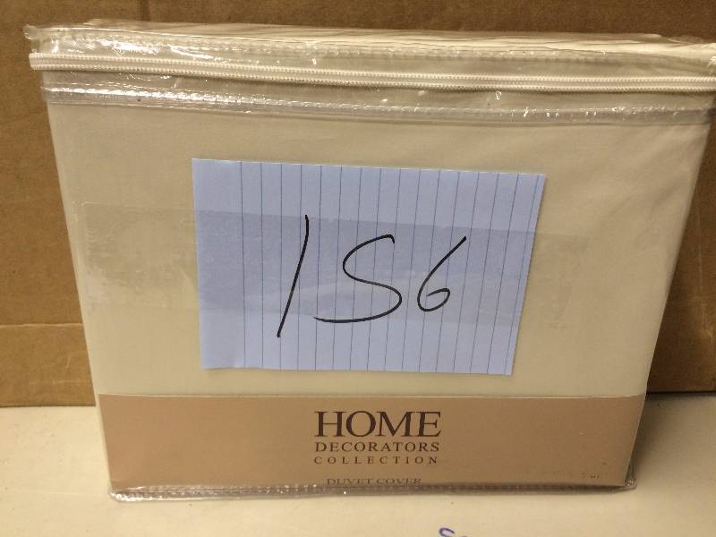 lot 156 image: Home Decorator Duvet Cover New FullQueen