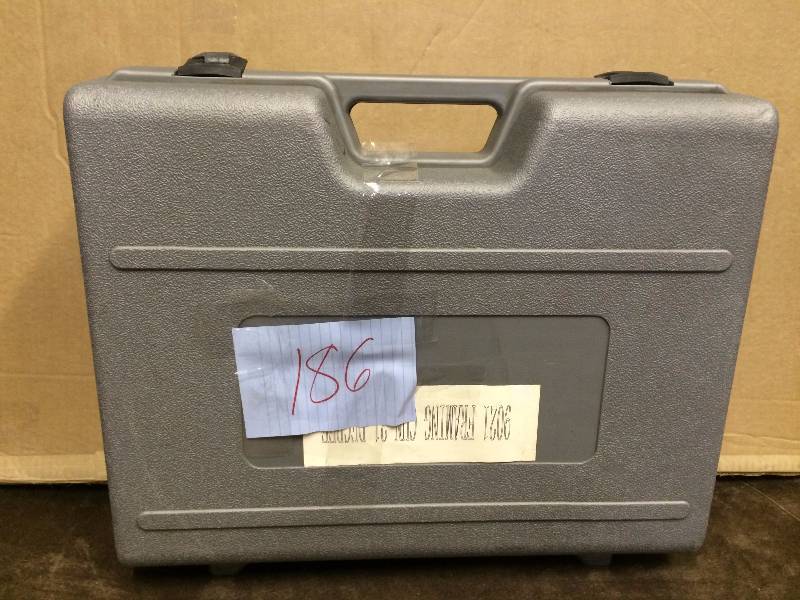 lot 186 image: 9021 Framing Nailer 21 degrees New