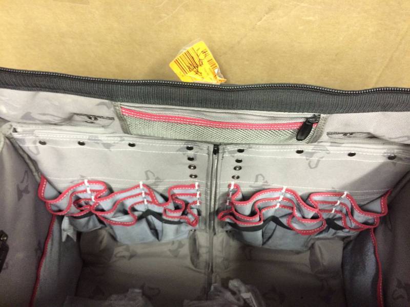 lot 187 image: Husky 22 Tool rolling tote