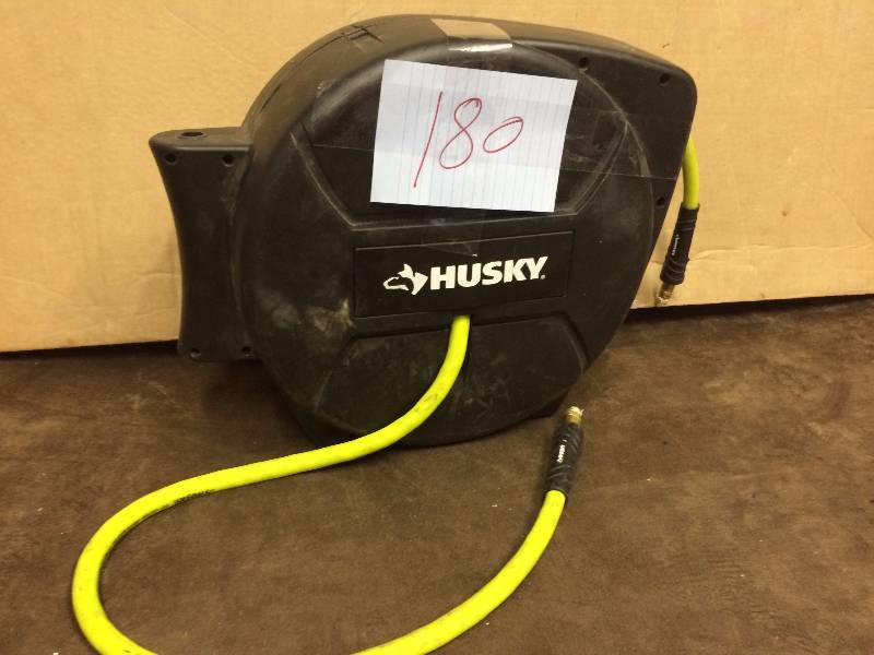 lot 180 image: Husky Reel and Hose used