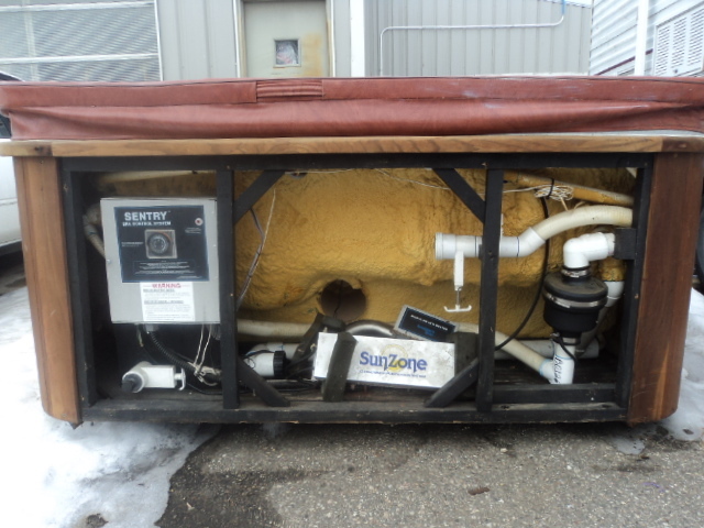 lot 2 image: Hot Tub