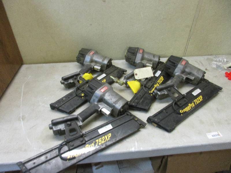 lot 17 image: Senco Frame Nailers