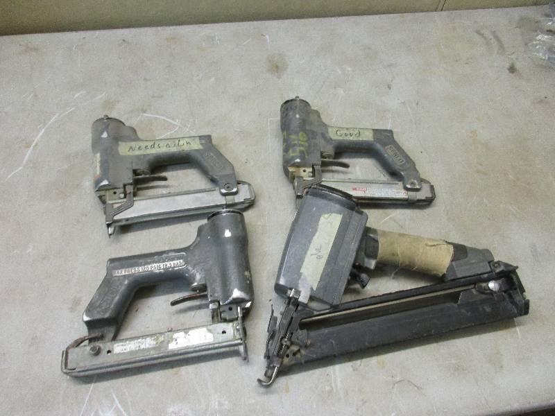 lot 18 image: Senco Finish Nailers