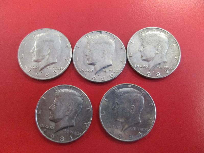 lot 40 image: Lot of (5) Kennedy Half Dollars