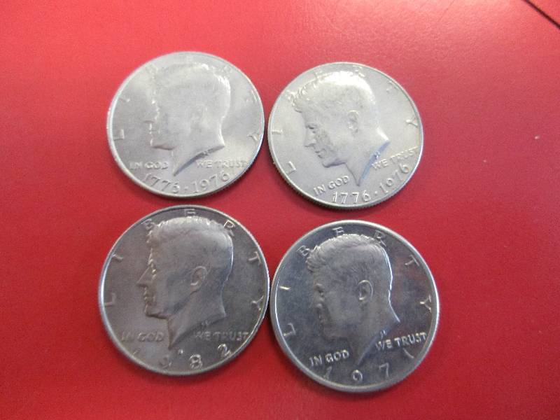 lot 51 image: Lot of (4)Kennedy Half Dollars
