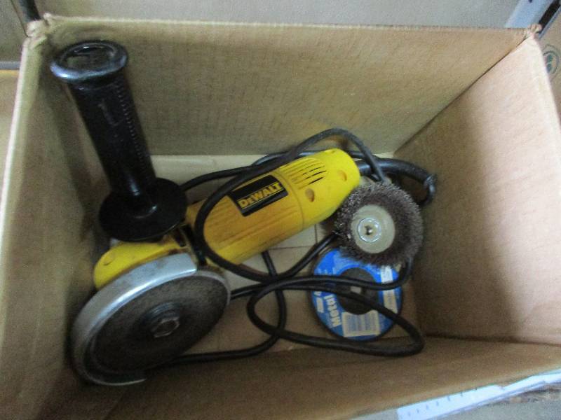 lot 90 image: Dewalt grinder