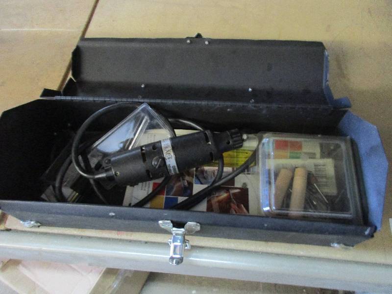lot 106 image: Dremel Tool