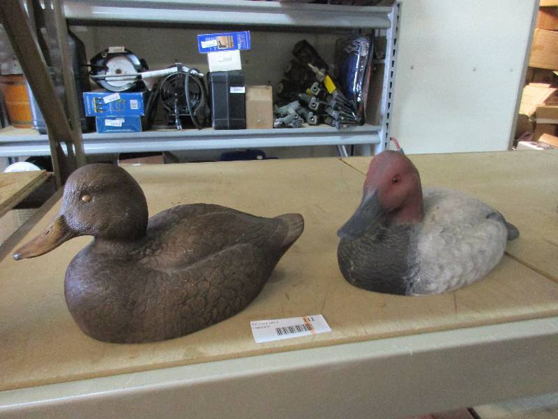 lot 111 image: Decoys