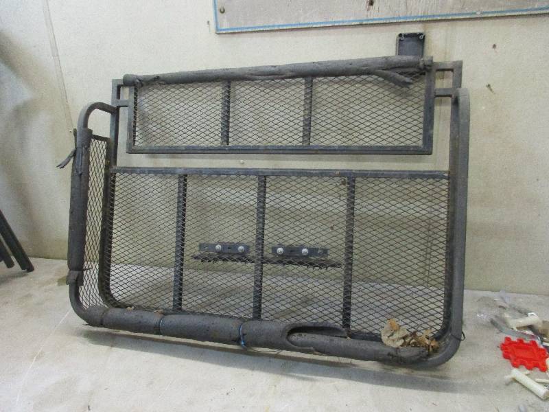 lot 128 image: ATV Rack