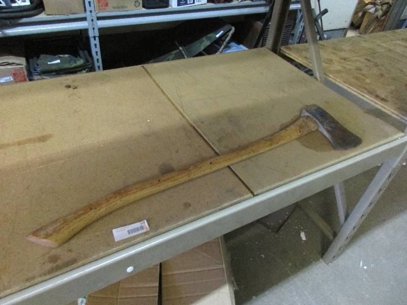 lot 169 image: Axe