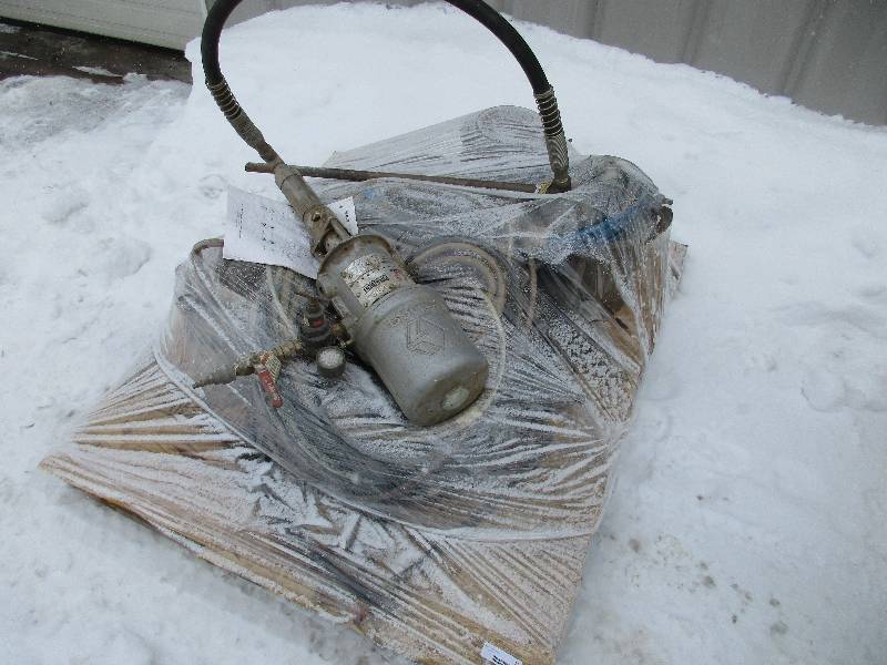 lot 11 image: Graco Pump