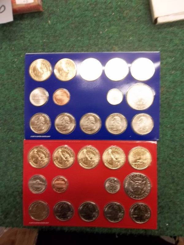 2008 US Mint Unc Coin Set With Presidential Dollar & State Quarters P&D