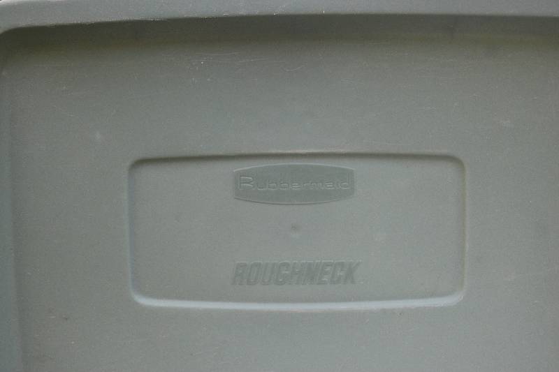 lot 30 image: Plastic Storage Tub
