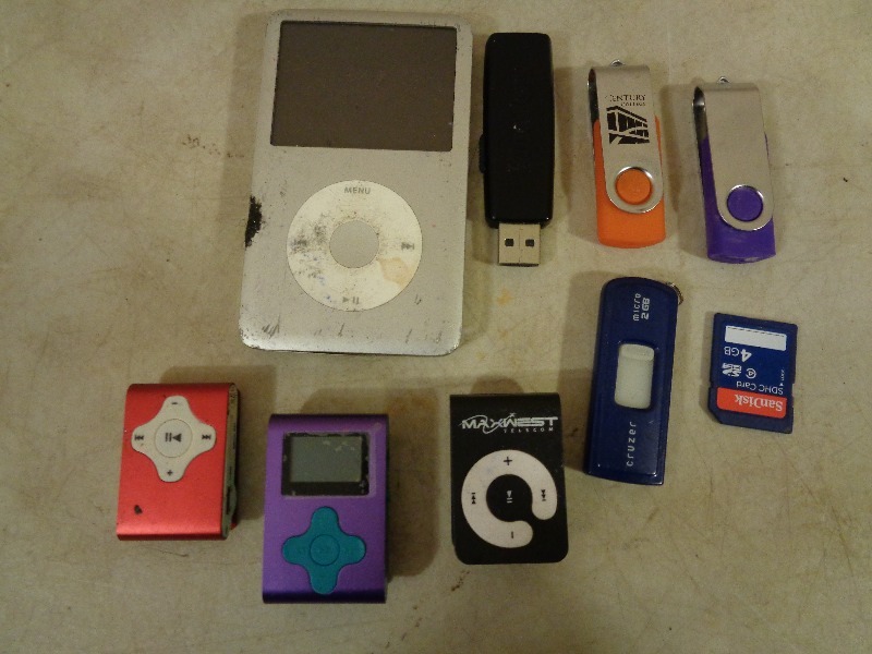 Apple Ipod, MP3 Players, and More
