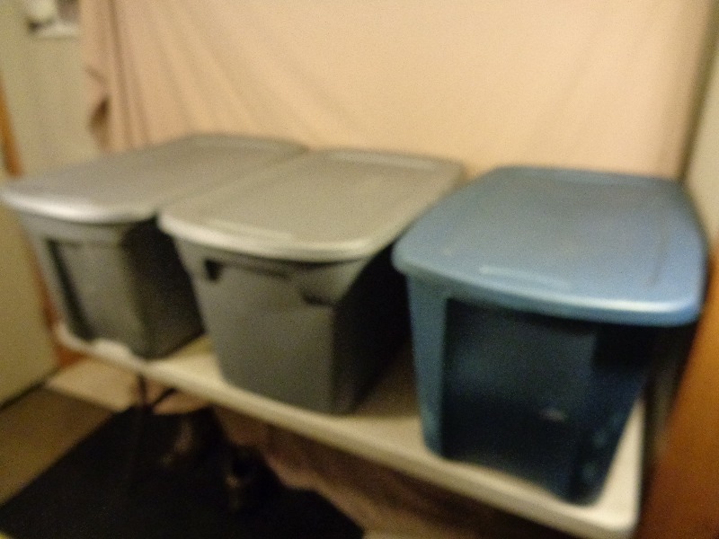 4 Large Totes with Lids