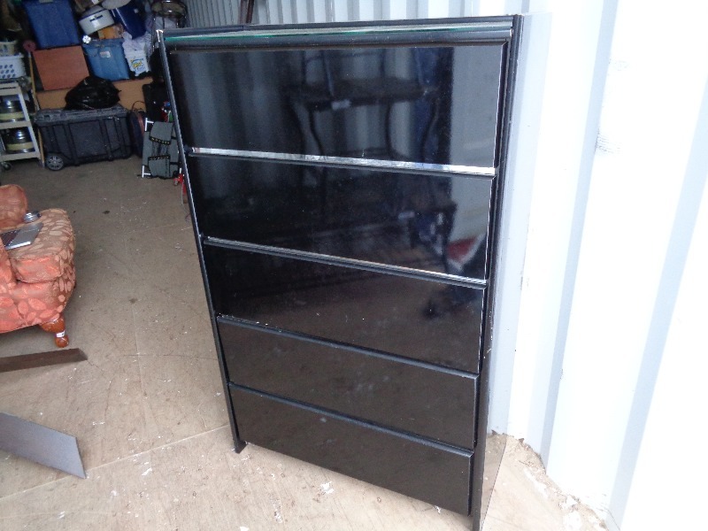 5 Drawer Light Up Dresser