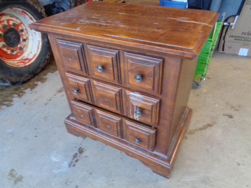 3 Drawer Night Stand