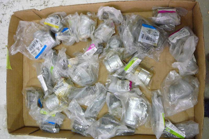 Galvanized Fittings  Tees  Elbows Couplings Nipples Plugs 38-34