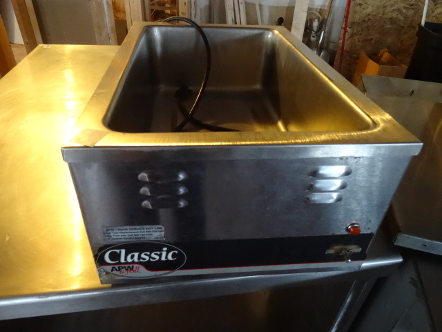 lot 7 image: APW Wyott Insulated Warmer