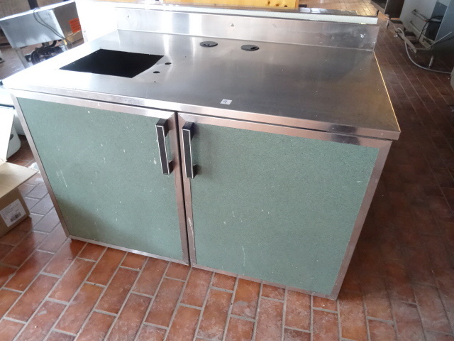 lot 9 image: Stainless and Metal Cabinet