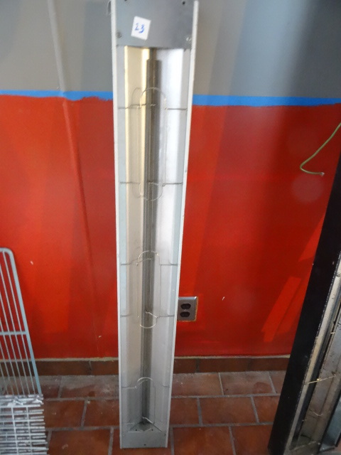 lot 23 image: Hatco 48 Over Head Heat Lamp