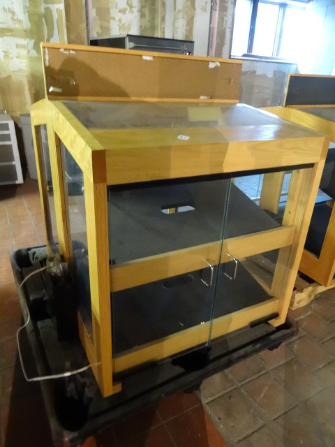lot 81 image: Lighted Bakery Display Case