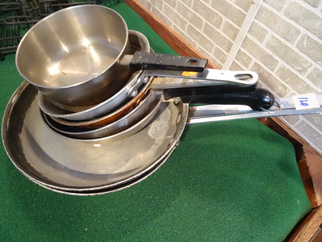 lot 120 image: Misc Sautee Pans