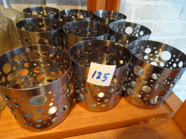 lot 125 image: 9 Metal Candle Holders