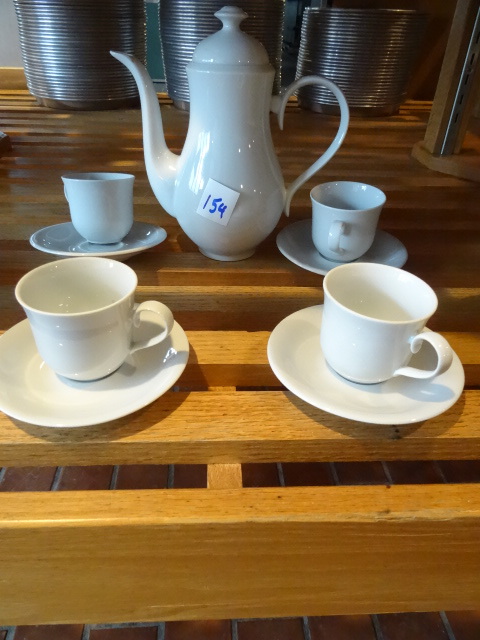 lot 154 image: 4 Person Tea Set