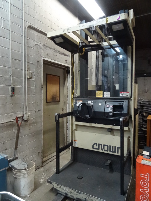 Crown Electric Stock Order Picker