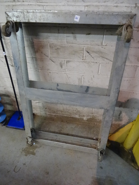 32 X 48 Metal Dolly