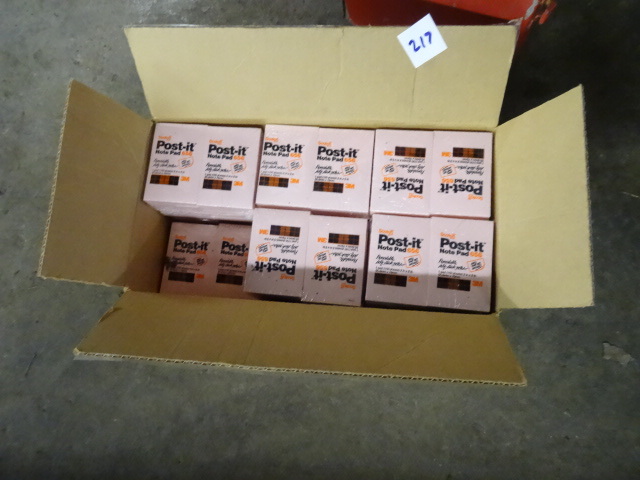 Box of Post It Notes