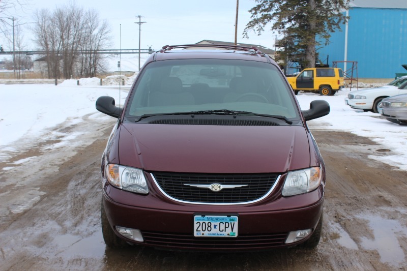 2002 Chrysler Town & Country Limited
