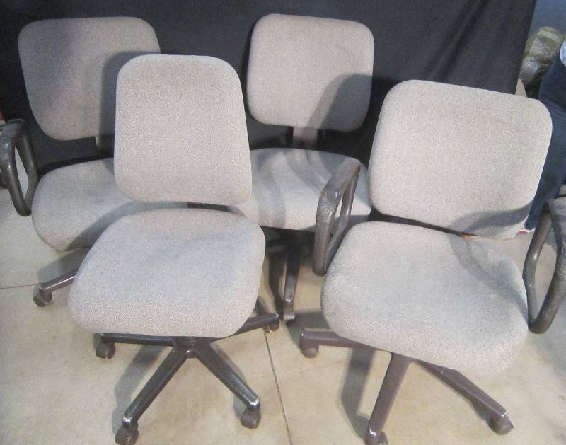 SET OF 4 OFFICE CHAIRS BY UNITED CHAIR COMPANY