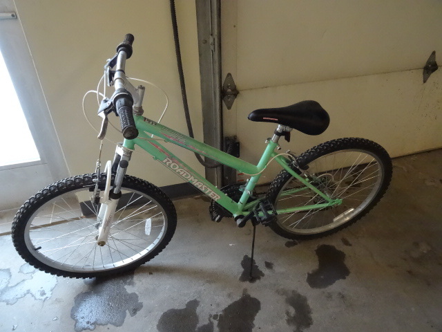 Road Master Granite Peak 18 Speed Bike