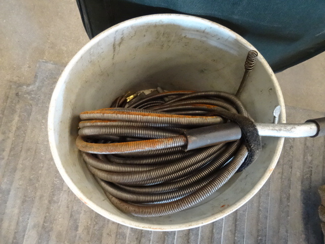 2 Hand Sewer Snakes