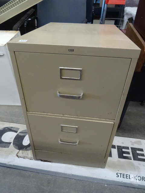 18 Metal 2 Drawer File Cabinet