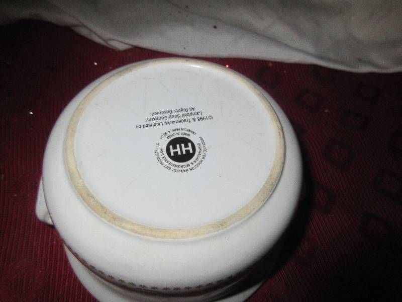 lot 27 image: 1998 CAMBELLS SOUP BOWL