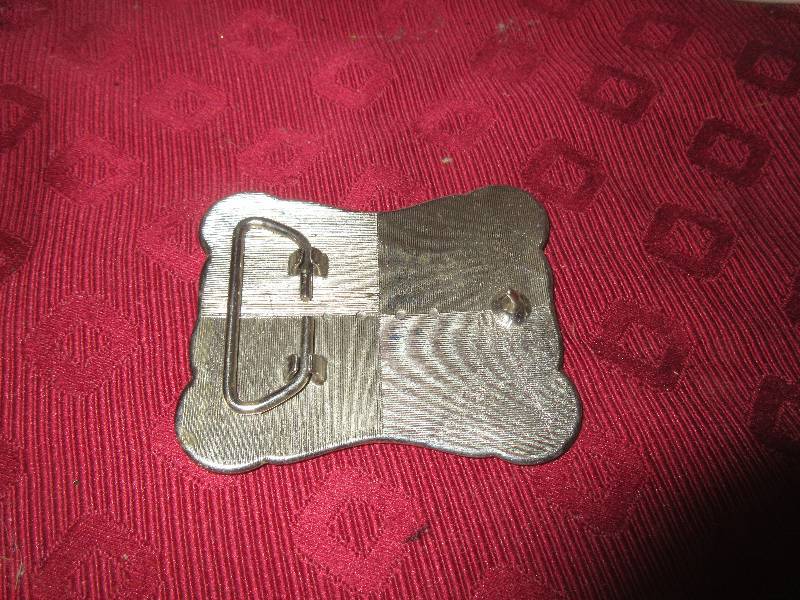 lot 50 image: SILVER BELT BUCKLE