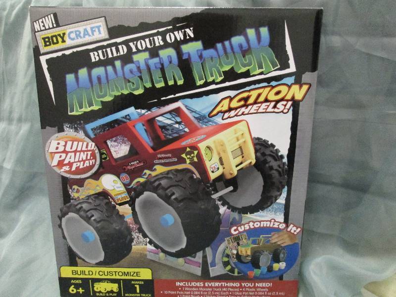 Boy Craft Build Your Own Monster Tr...
