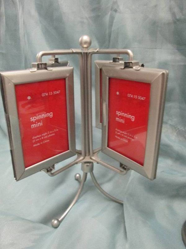 Spinning Mini Picture Frames...